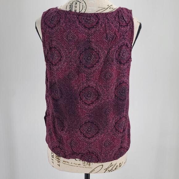 Liz Claiborne maroon ladies medium tank office boho dark feminine quirky preppy - Picture 2 of 7